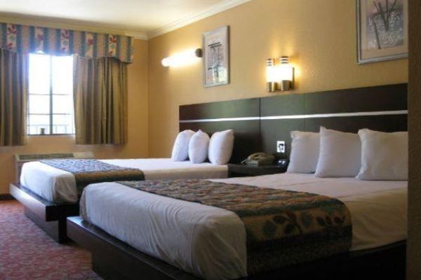 COUNTRY INN SONORA (Jamestown)